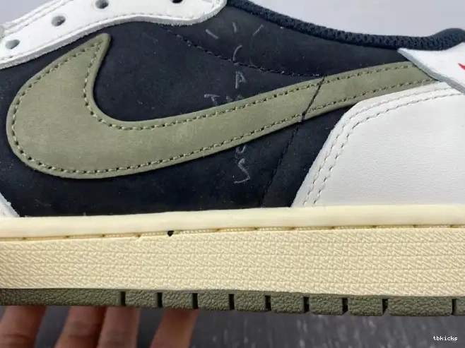 Cheap TB Jordan OG 1 Travis x DZ4137-106 WMNS Scott Air Olive Low 0611